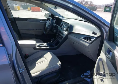 2015 Hyundai Sonata Se z USA, uszkodzony, nr VIN 5NPE24AFXFH004501